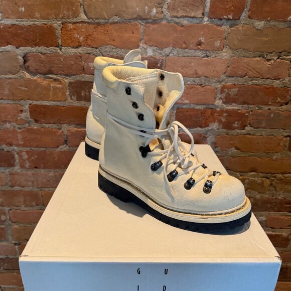 Guidi 20 "Mountain" Boots in Off-White Suede - Picture 2 of 7